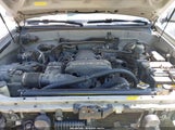 Toyota Sequoia Sr5 V8 5TDZT34A07S291318 снимка