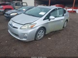 Toyota Prius Two JTDKN3DU5B1335549 photo