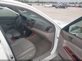 Toyota Camry Xle V6 4T1BF32K54U062463 photo