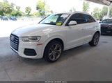 Audi Q3 2.0T Premium Plus WA1BFCFS3GR003931 снимка