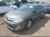 Toyota Camry Le 4T1BF1FK8DU718850 снимка