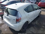 Toyota Prius C Two JTDKDTB32D1528337 снимка