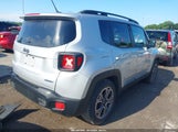 Jeep Renegade Latitude ZACCJABT7FPB37415 fotografie