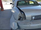 Lincoln Town Car Signature Limited 1LNHM82W55Y615932 снимка