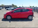 Toyota Prius C Three JTDKDTB32F1104482 снимка