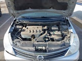 Nissan Versa 1.8S 3N1BC1AP8BL397628 снимка