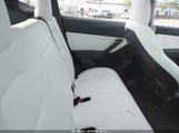 Tesla Model Y Performance Dual Motor All-Wheel Drive 7SAYGDEF0NF324337 fotografie