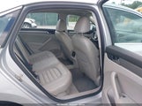 Volkswagen Passat 1.8T Se 1VWBS7A37FC013983 снимка