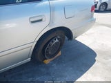Toyota Camry Le JT2BG22K0Y0512828 снимка