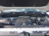 Toyota Tundra Sr5 5.7L V8 5TFDY5F18KX852078 fotografie