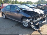 Toyota Camry Le 4T1B11HK1JU110336 photo