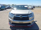 Toyota Highlander Limited/Ltd Platinum 5TDDKRFH5FS069138 fotografie