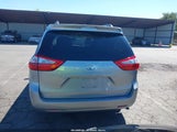 Toyota Sienna Le 8 Passenger 5TDKK3DC7FS672717 fotografie