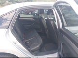 Volkswagen Passat 1.8T Wolfsburg Edition 1VWAT7A35FC037272 снимка