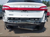 Lincoln Mkx Reserve 2LMTJ8LR7GBL20993 fotografie