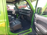 Jeep Wrangler Unlimited Sahara 4X4 1C4HJXEG1JW245113 снимка
