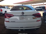 Volkswagen Passat 1.8T R-Line 1VWDT7A32HC078796 снимка