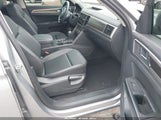 Volkswagen Atlas 3.6L V6 Se W/Technology 1V2KR2CA7MC503333 photo