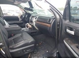 Toyota Tundra Limited 5.7L V8 5TFHY5F14KX827664 fotografie