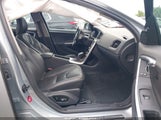 Volvo S60 T6/T6 Platinum/T6 Premier Plus/T6 R-Design/T6 R-Design Platinum YV1902FH3D2186458 fotografie
