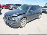 Volkswagen Tiguan 2.0T S 3VV1B7AX2KM121469 fotografie