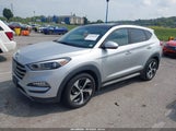Hyundai Tucson Value KM8J33A22JU719219 снимка
