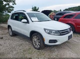 Volkswagen Tiguan 2.0T/2.0T S WVGBV7AXXHK052651 снимка