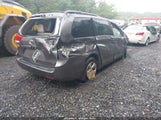 Toyota Sienna Le V6 5TDKK3DC1BS045893 снимка