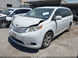 Toyota Sienna Le 8 Passenger 5TDKZ3DC2HS785425 снимка