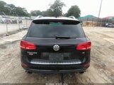 Volkswagen Touareg 3.6L R-Line WVGDF9BP3ED012721 снимка