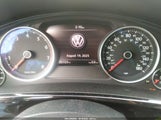 Volkswagen Touareg 3.6L R-Line WVGDF9BP3ED012721 photo