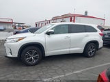Toyota Highlander Le Plus 5TDZZRFH2JS262261 photo