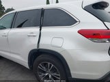 Toyota Highlander Le Plus 5TDZZRFH2JS262261 снимка