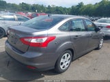 Ford Focus S 1FADP3E25EL462400 fotografie