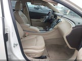 Buick Lacrosse Touring Group 1G4GJ5E39DF232428 снимка