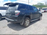 Toyota 4Runner Limited/Sr5/Sr5 Premium/Trd Off Road/Trd Off Road Premium/Trd Pro JTEBU5JR4J5544945 photo