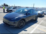 Tesla Model Y Long Range Dual Motor All-Wheel Drive 7SAYGDEE9SF234509 fotografie