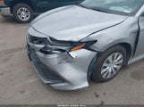 Toyota Camry Hybrid Le 4T1B31HK2JU002589 fotografie