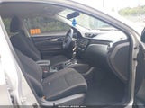 Nissan Rogue Sport S JN1BJ1CR2JW255448 снимка
