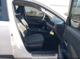 Nissan Kicks Sv Fwd 3N8AP6CA7SL333619 photo