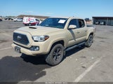 Toyota Tacoma Trd Sport 3TMCZ5AN1JM123783 photo