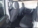 Jeep Wrangler 4-Door Sport S 4X4 1C4PJXDN7RW268872 fotografie