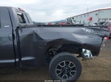 Toyota Tundra Sr5 5.7L V8 5TFUY5F15HX587807 fotografie