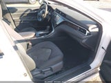 Toyota Camry Le 4T1B11HK8JU086875 fotografie