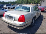 Lincoln Town Car Signature Limited 1LNHM82W05Y626210 fotografie
