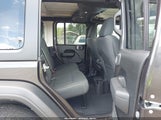 Jeep Wrangler 4-Door Sport S 4X4 1C4PJXDN1RW123245 снимка