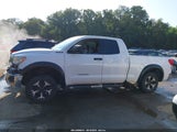 Toyota Tundra Grade 4.6L V8 5TFUM5F14BX026758 снимка