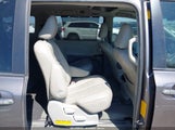 Toyota Sienna Xle V6 8 Passenger 5TDYK3DC8ES430088 fotografie