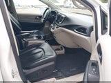 Chrysler Pacifica Touring-L Plus 2C4RC1EG9HR525893 fotografie