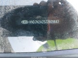 Kia Soul KNDJN2A25J7605643 снимка